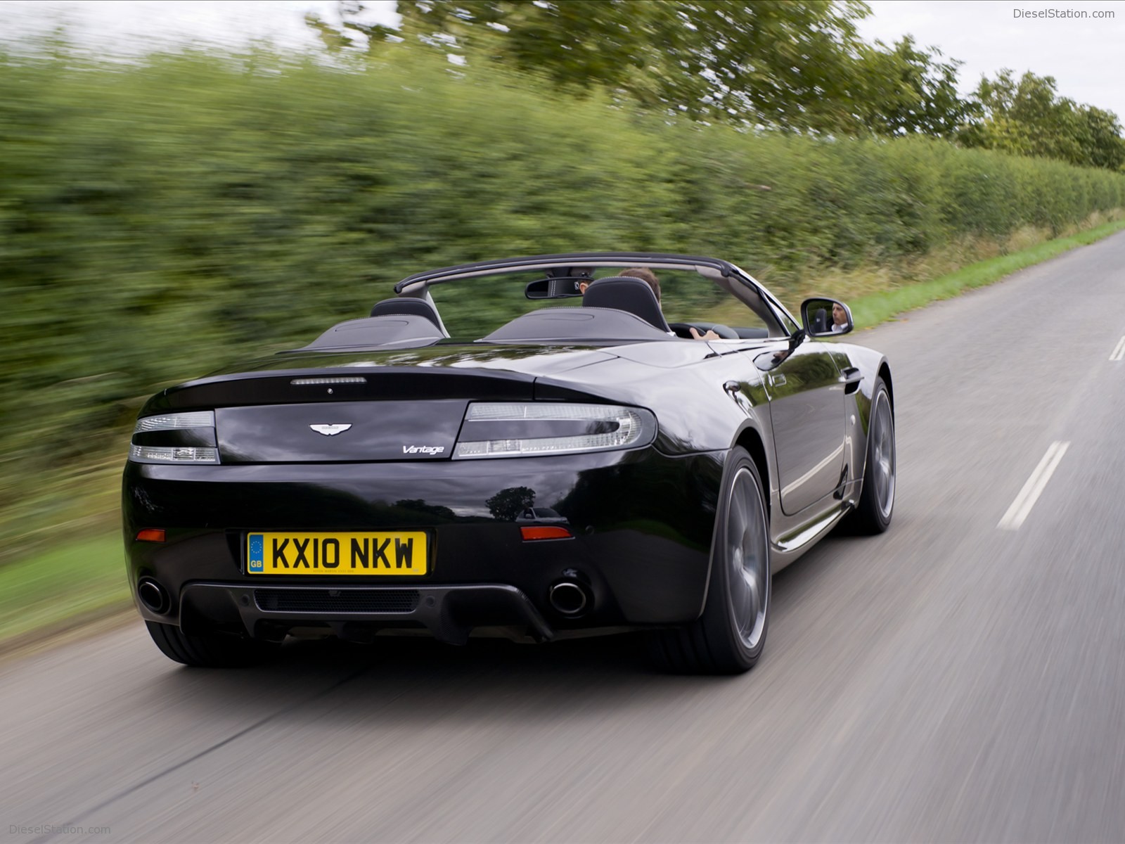 Aston Martin V8 Vantage N420 Roadster